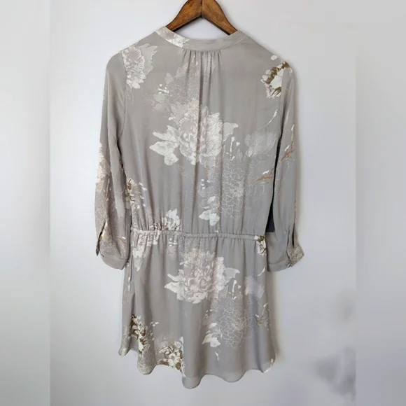 Aritzia Babaton Bennett Floral Gray100% Silk Mini Dress Womens Size S Luxury - Picture 2 of 13